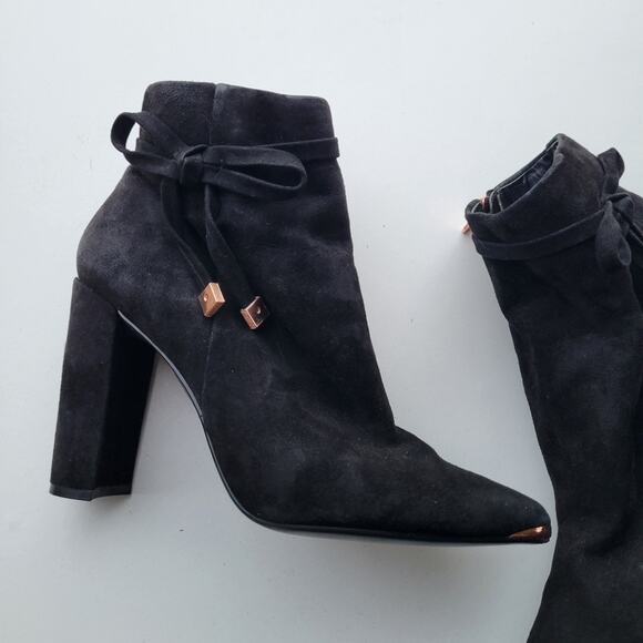 Ted Baker Women's Qatena Suede Pointed Toe High-Heel Booties size 39.5 8.5 - Picture 6 of 15